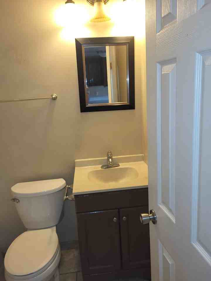 211 E 9th St #1 - Photo 3 of 10