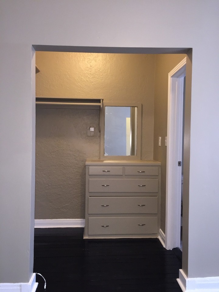 1725 N. Edgemont Street - Photo 5 of 23