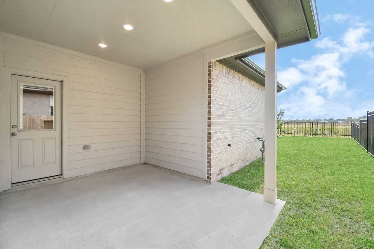 21035 Shore Oak Dr - Photo 6 of 47