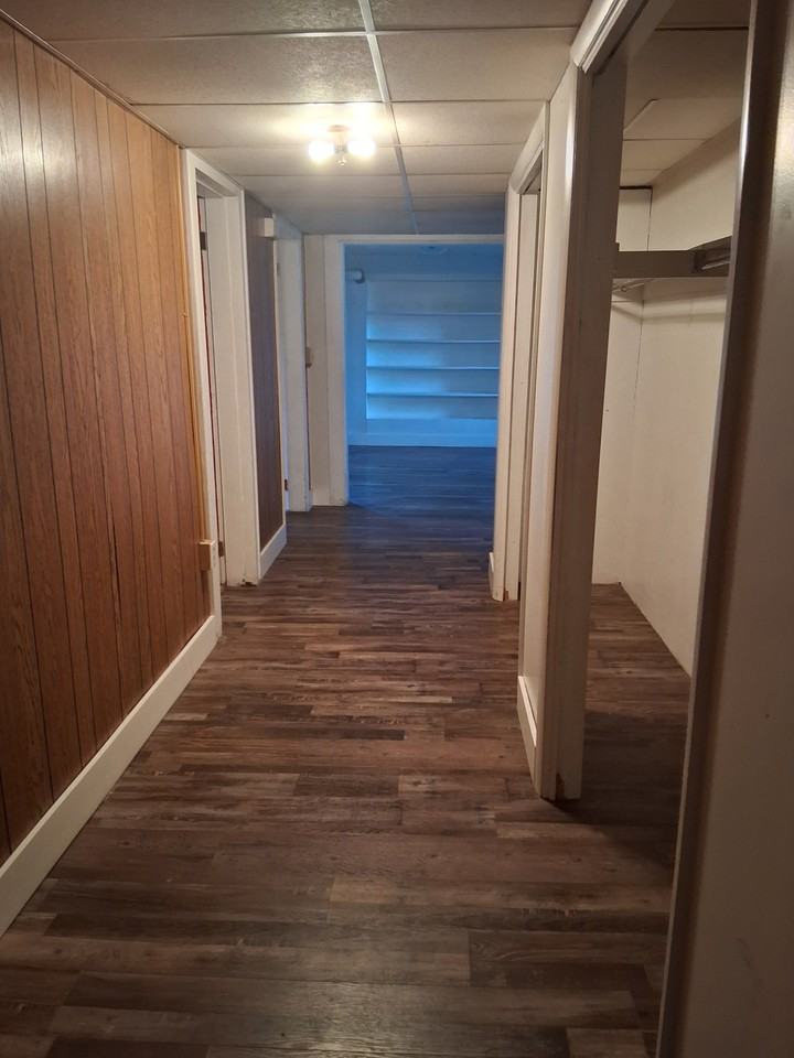 218 S Maryland St #4 - Photo 5 of 5