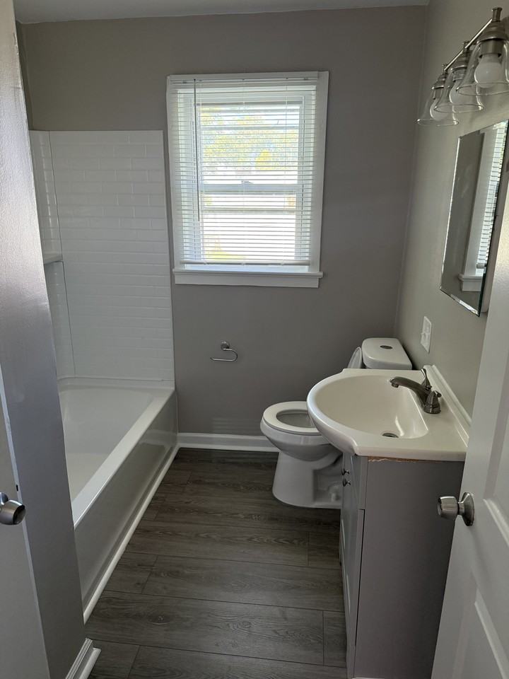 108 Ogg Ave #1 - Photo 4 of 7