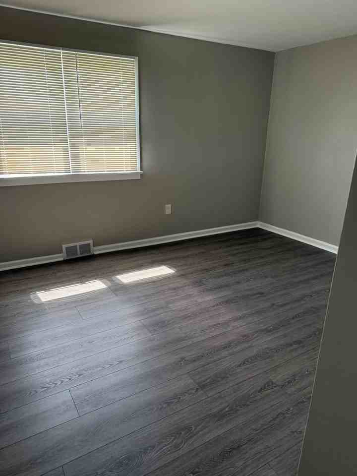 108 Ogg Ave #1 - Photo 6 of 7