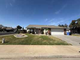featured image of 980 Lakewood Dr