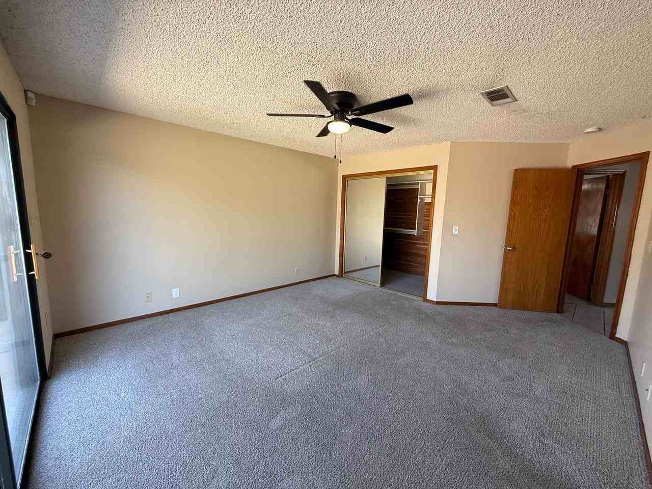 980 Lakewood Dr - Photo 5 of 14
