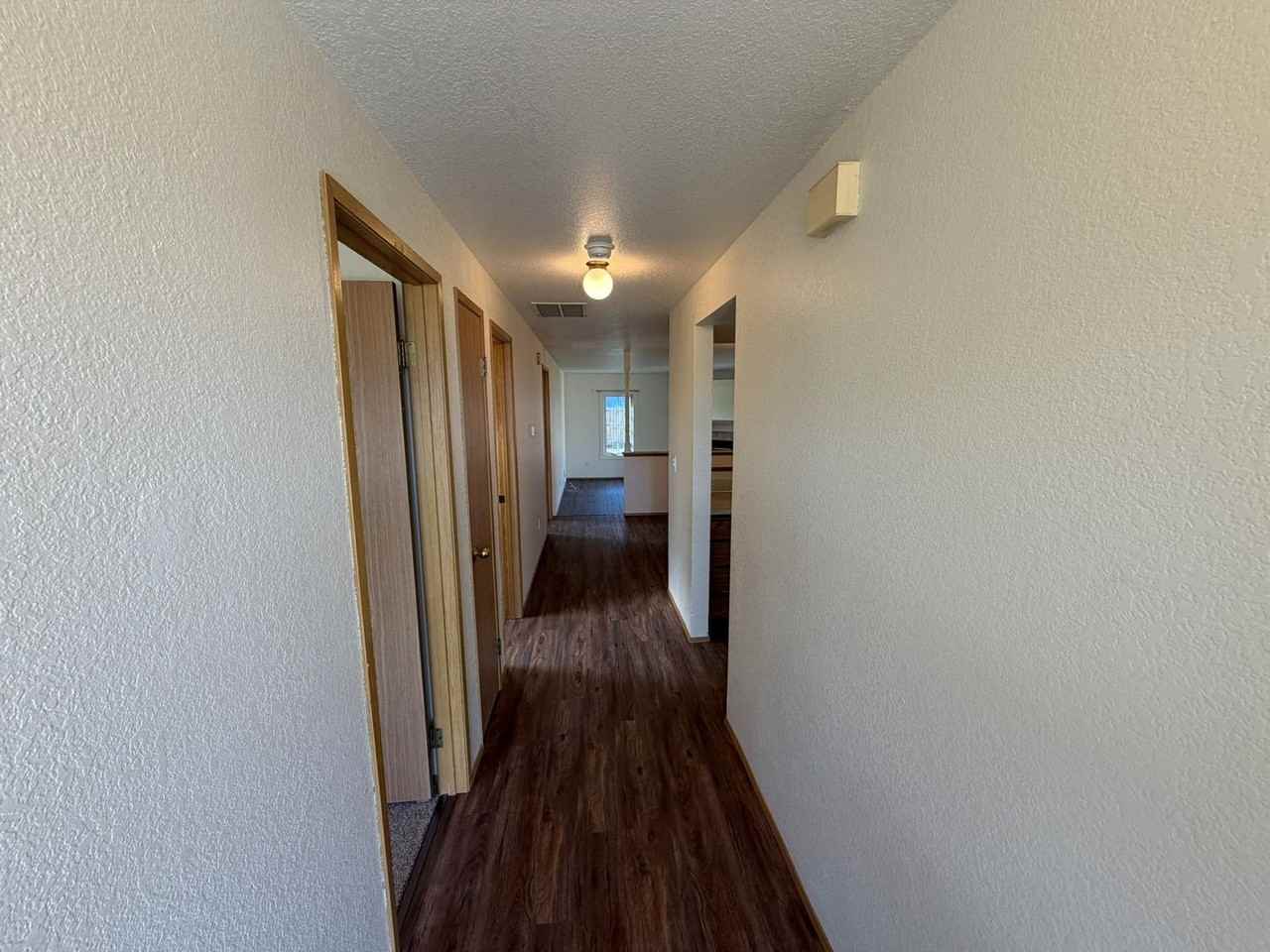1202 35th St - Photo 3 of 22
