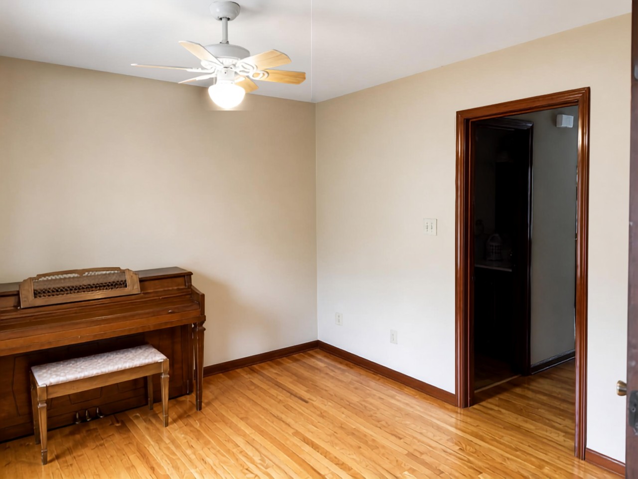 1185 Ellerwood Dr #1 - Photo 6 of 23