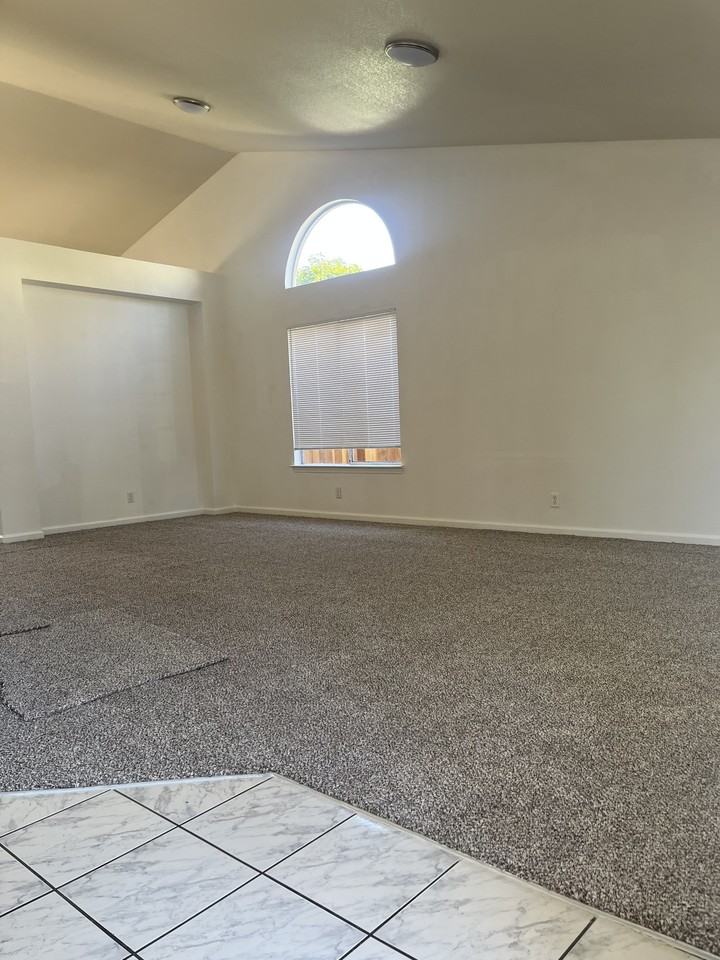 1579 Spyglass Dr #1 - Photo 4 of 22
