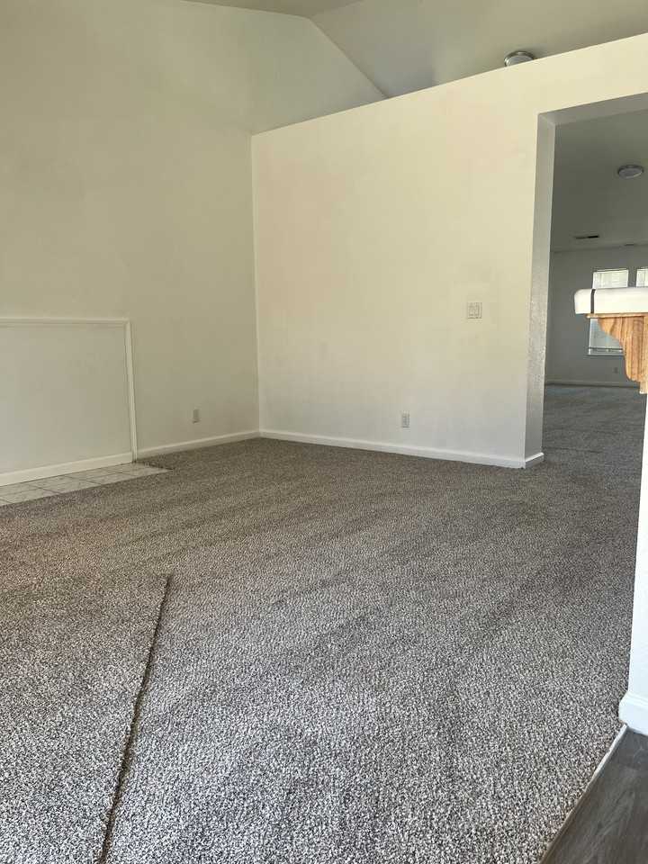1579 Spyglass Dr #1 - Photo 6 of 22