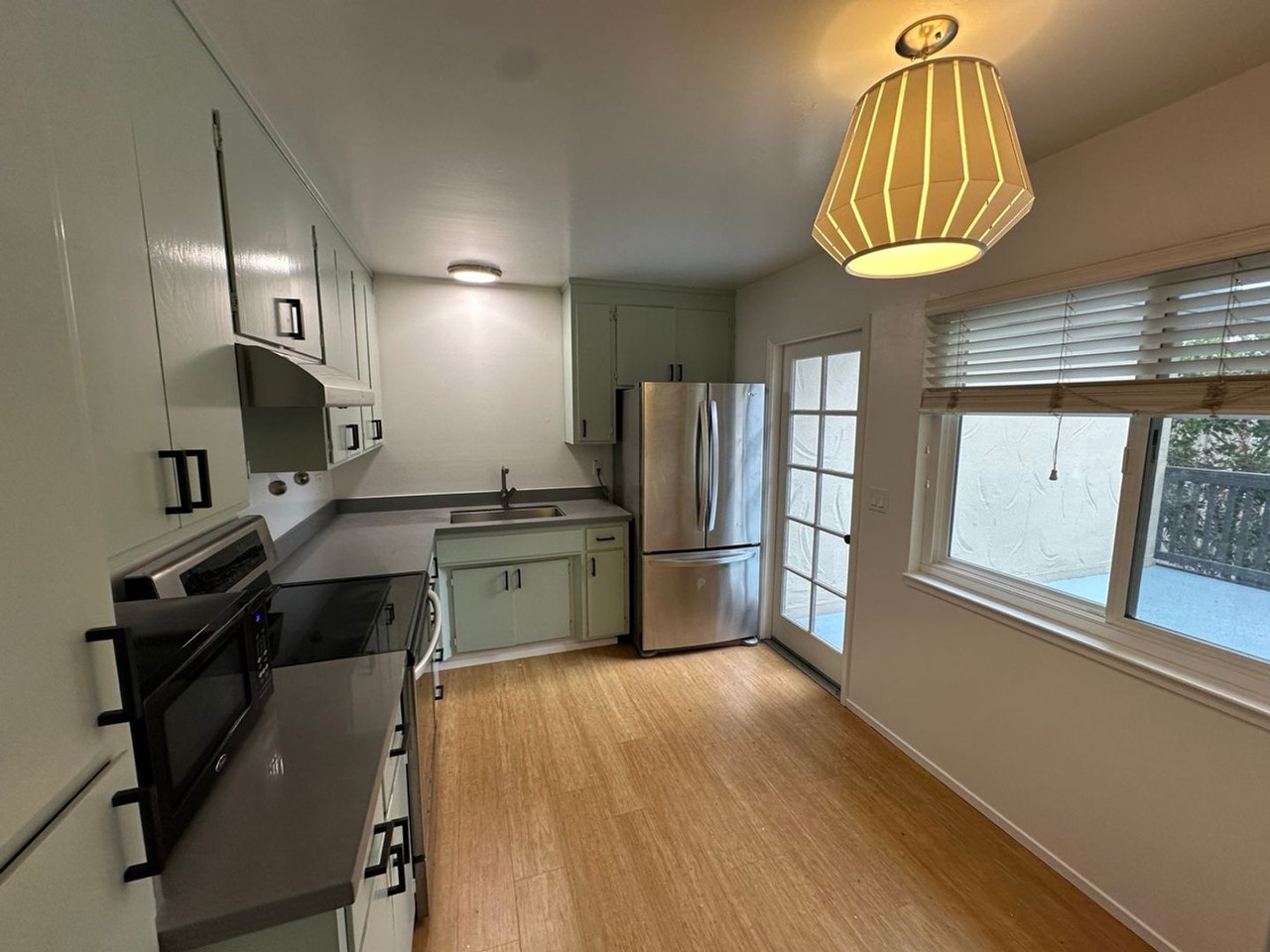 Searidge Rd - Photo 2 of 19