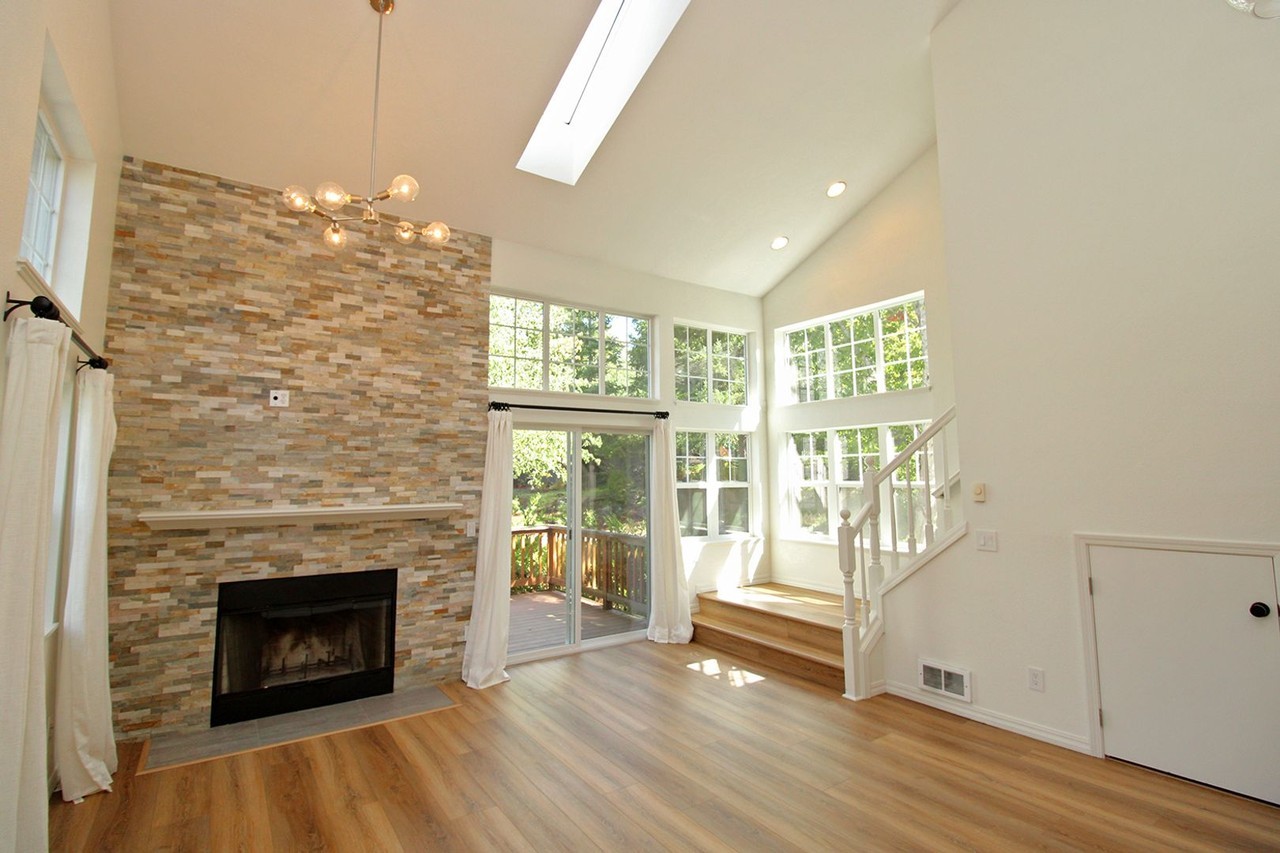 9711 Nw Miller Hill Dr - Photo 4 of 27