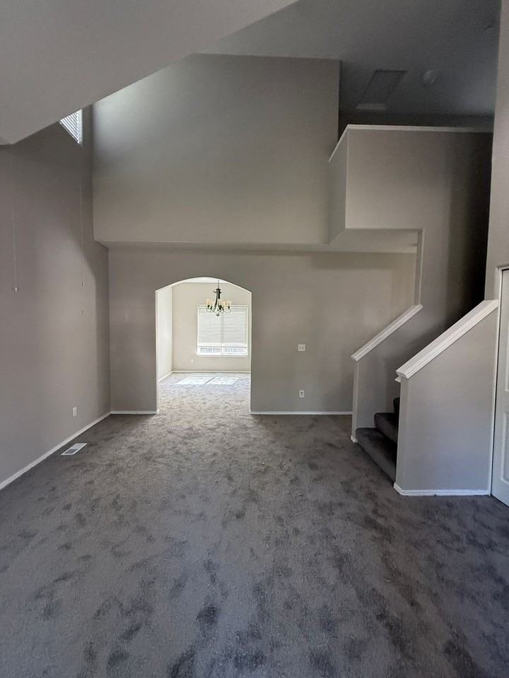 3194 Se Tumblestone Dr - Photo 2 of 15