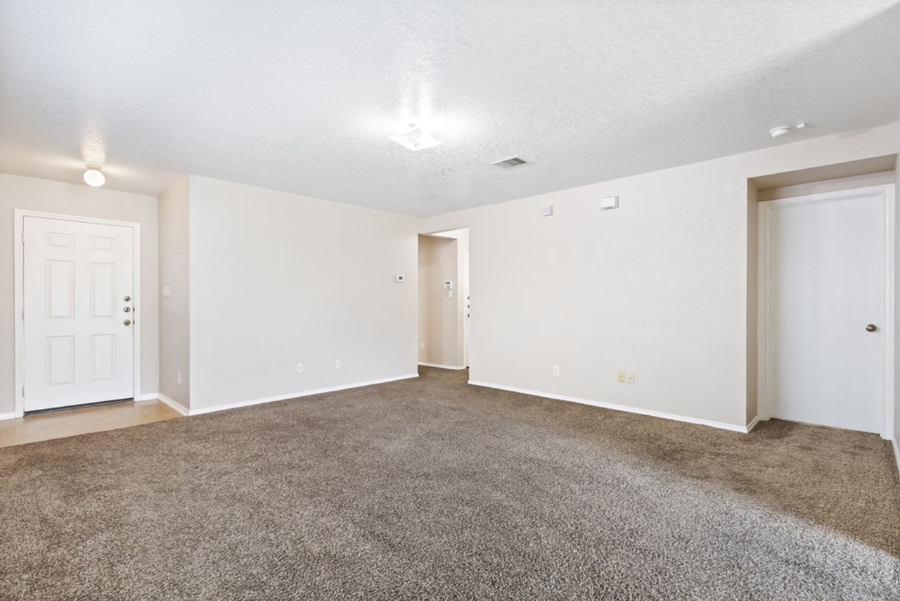 10015 Bermuda Palm - Photo 5 of 24