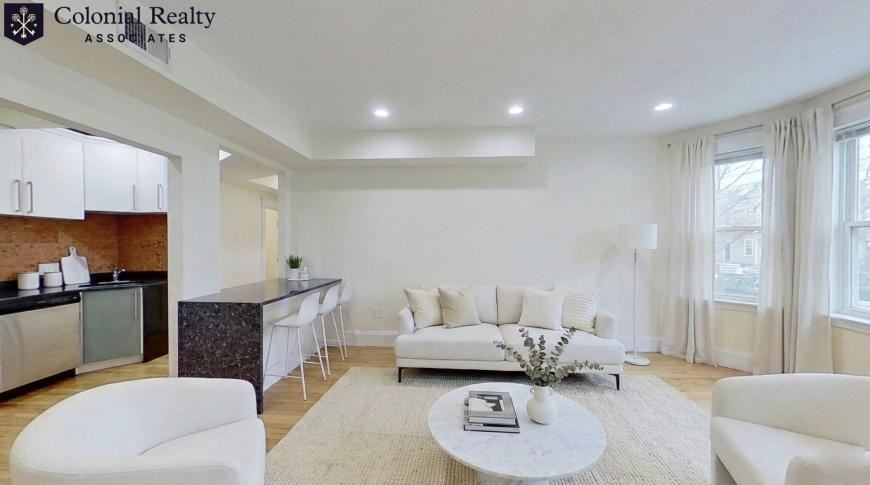 65 Babcock St - Photo 2 of 10