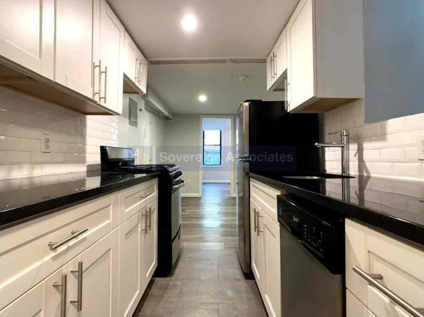 539 W 156th St - Photo 4 of 7