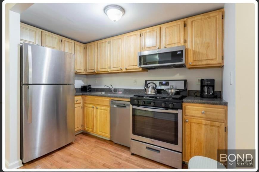 450 W 153rd St - Photo 5 of 6