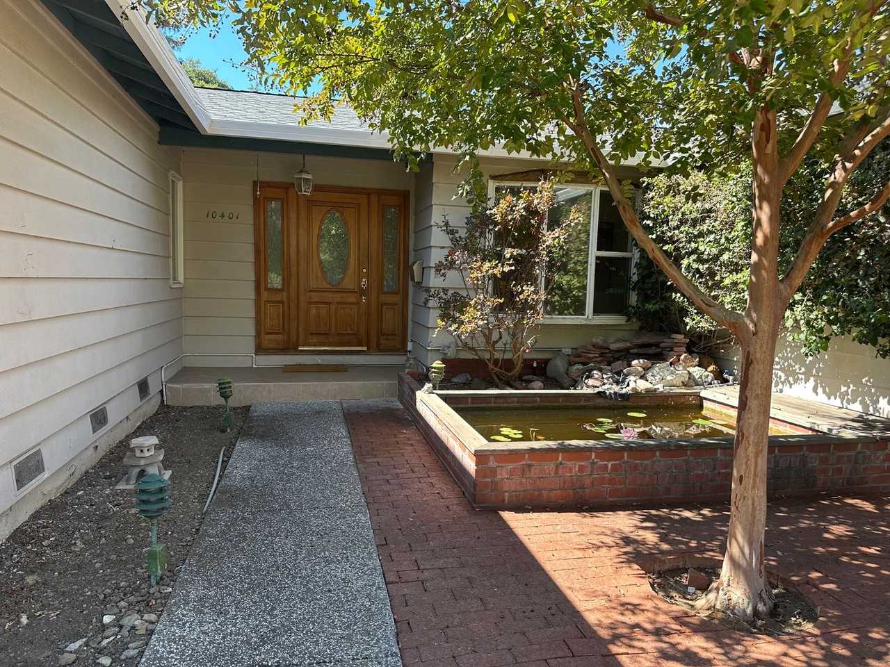 10401 Phar Lap Dr - Photo 3 of 50
