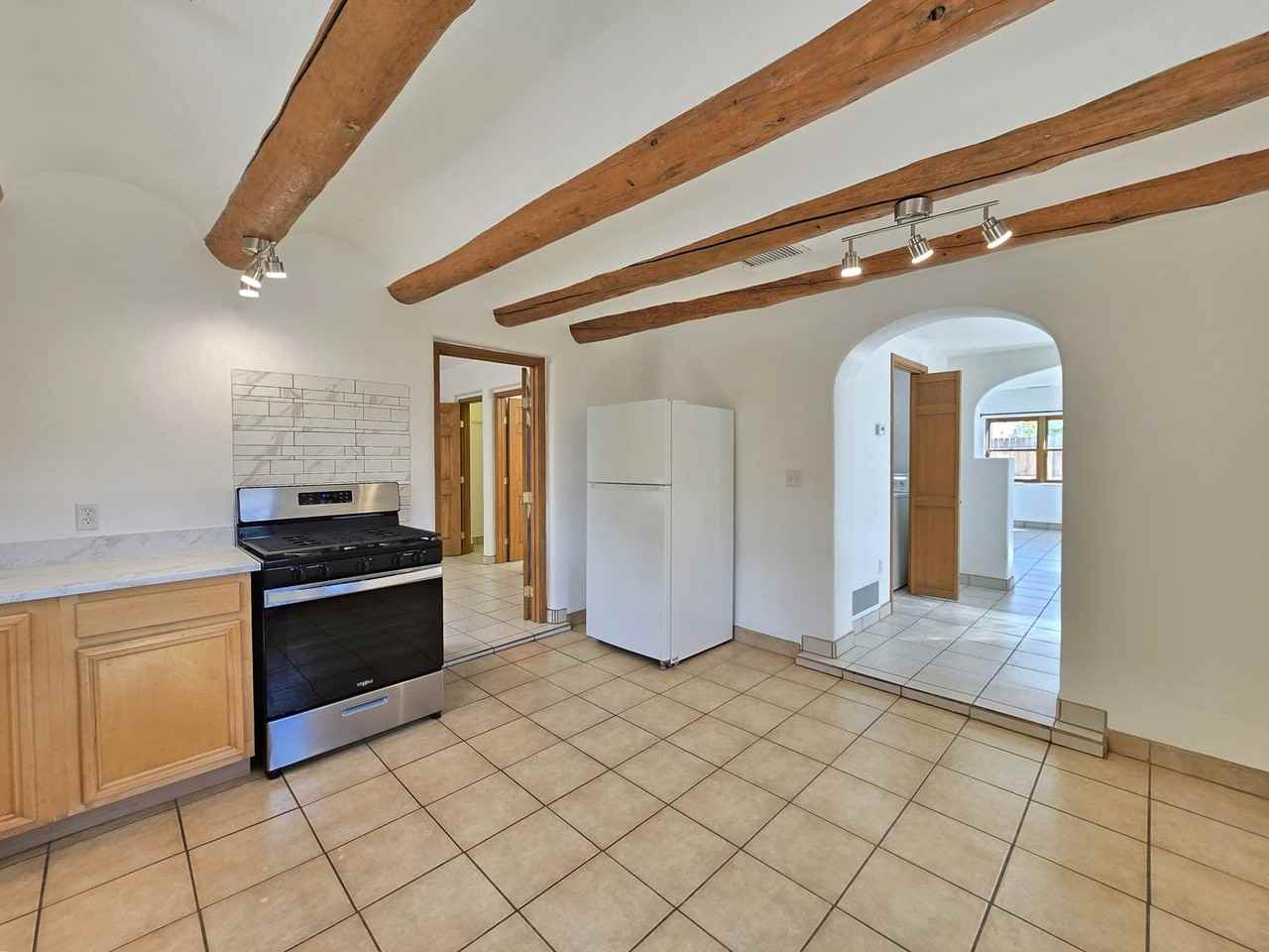 620 1/2 Alto St - Photo 5 of 21