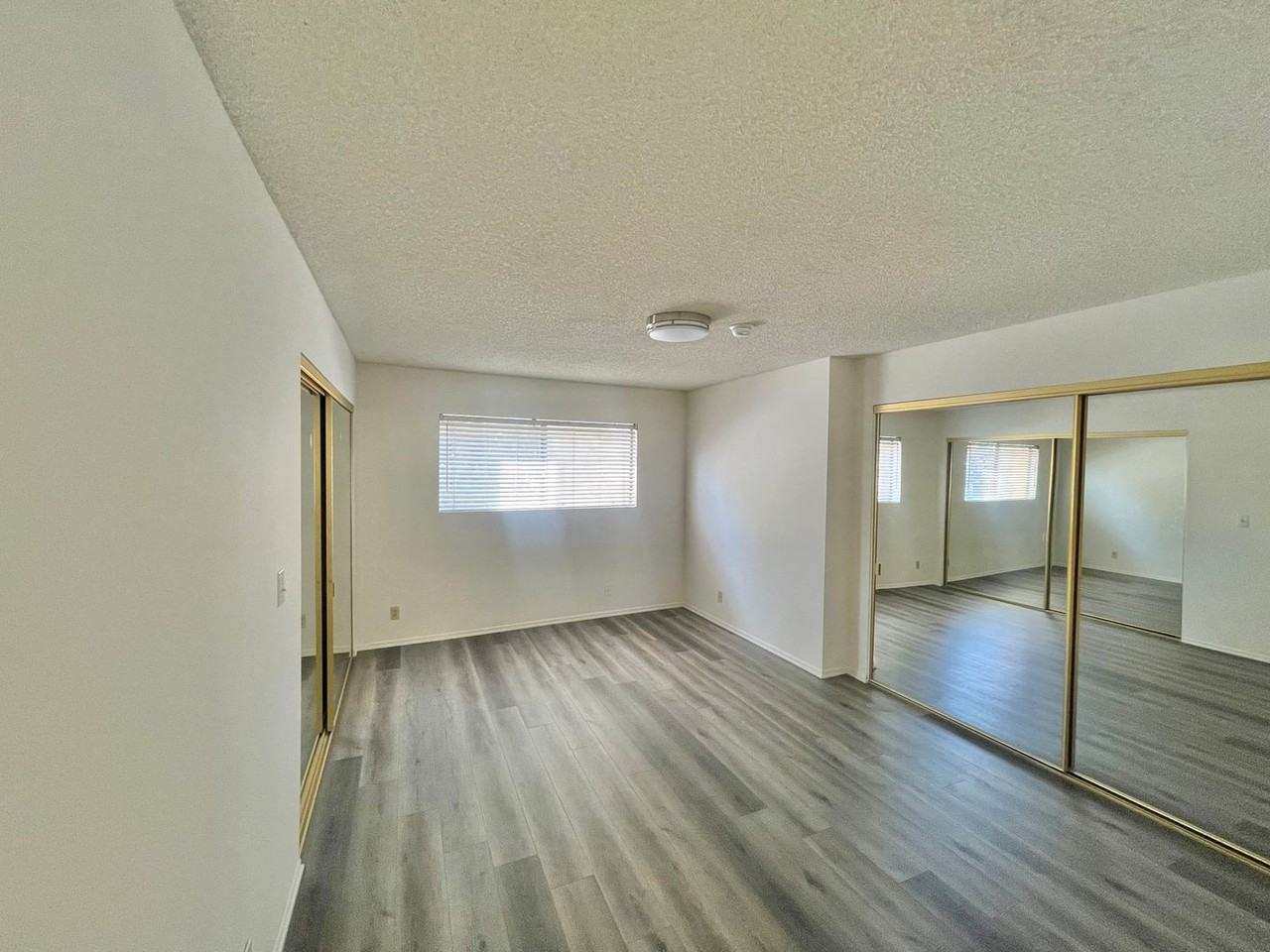 12120 Texas Ave - Photo 6 of 11