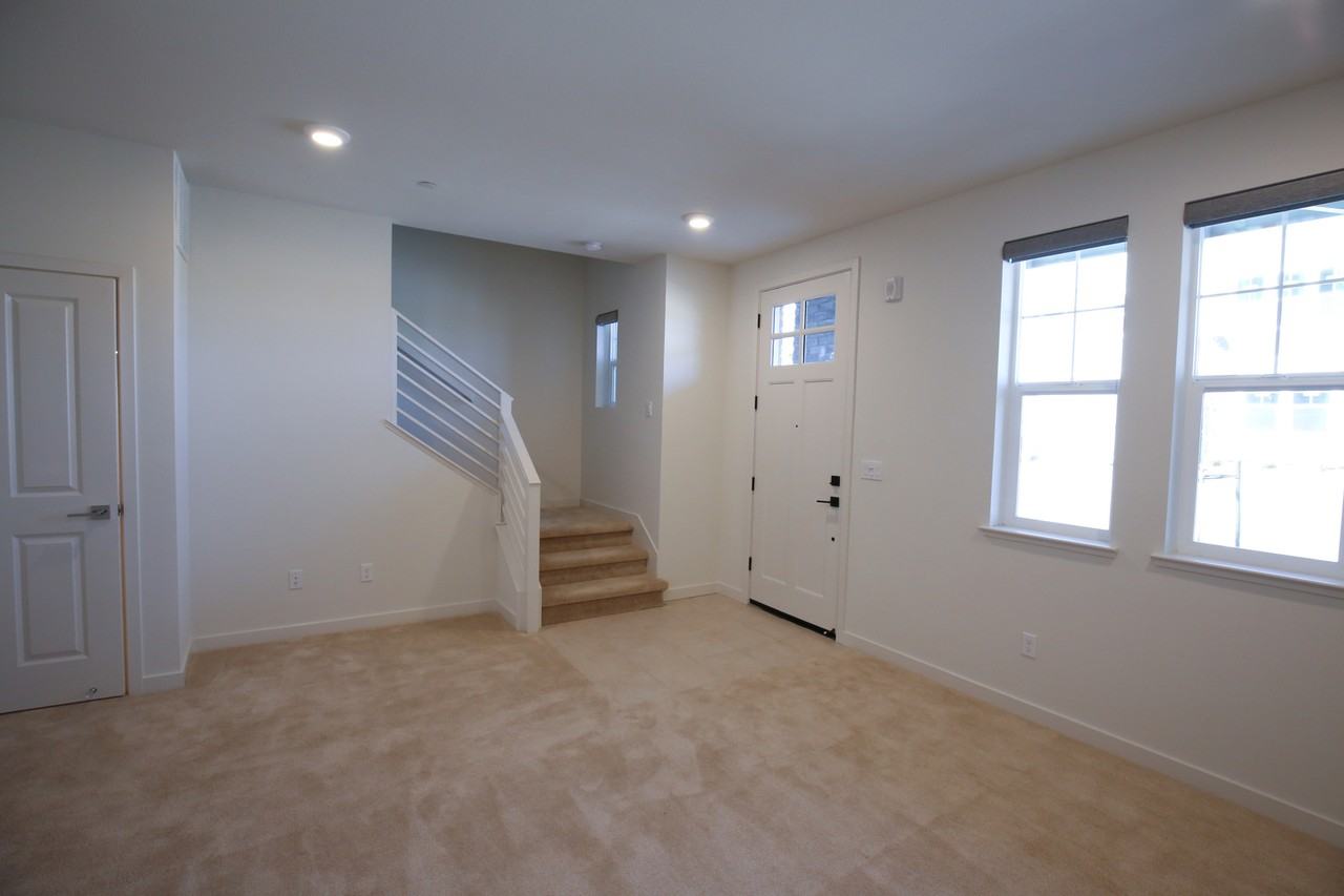 838 Galt Ter #2 - Photo 3 of 23