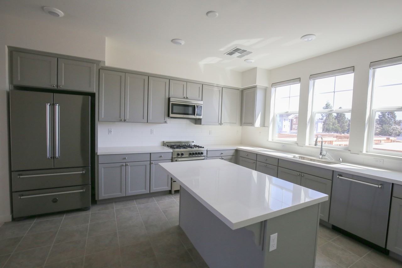 838 Galt Ter #2 - Photo 5 of 23