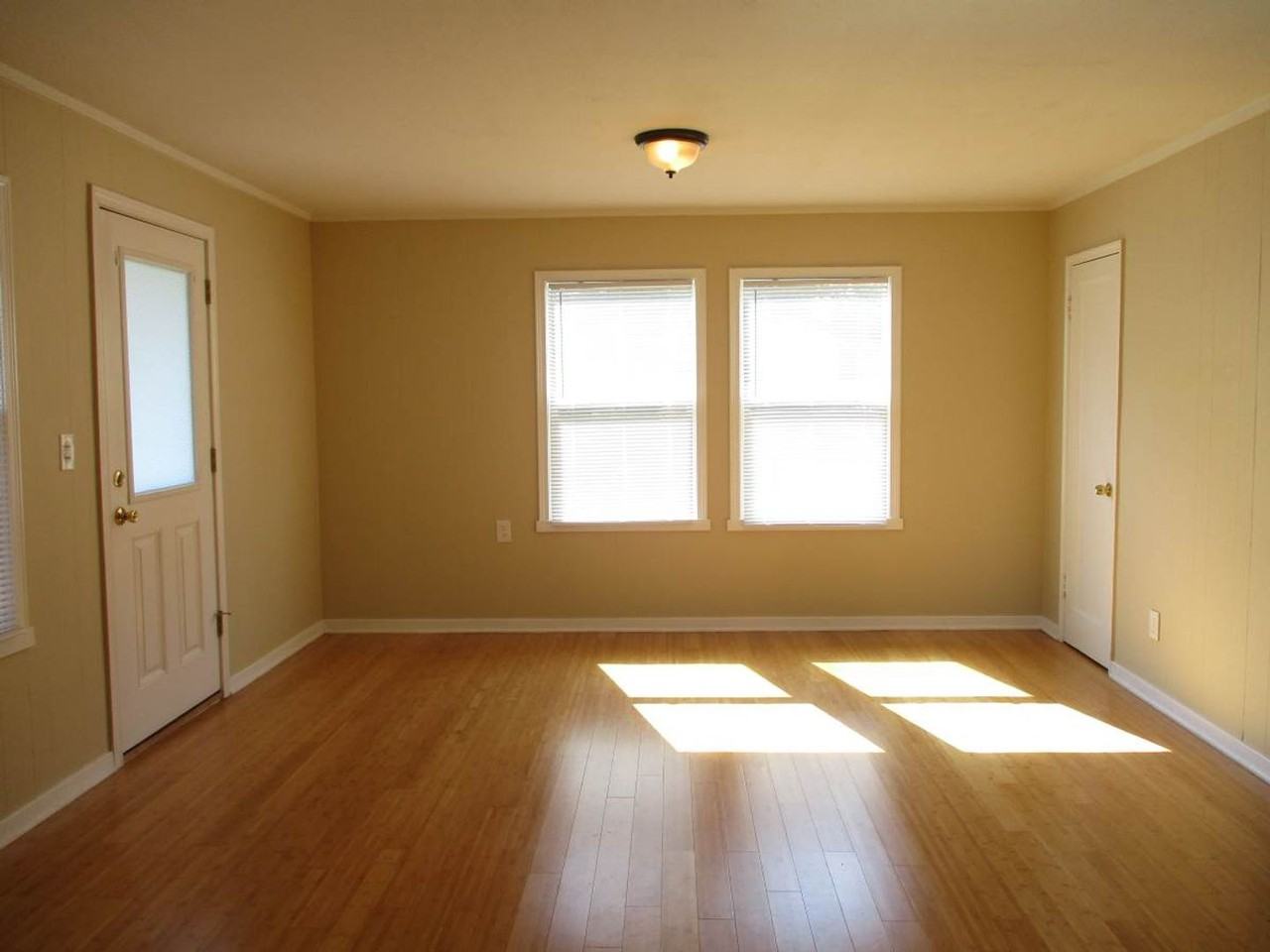 3309 Tarabochia St - Photo 3 of 23