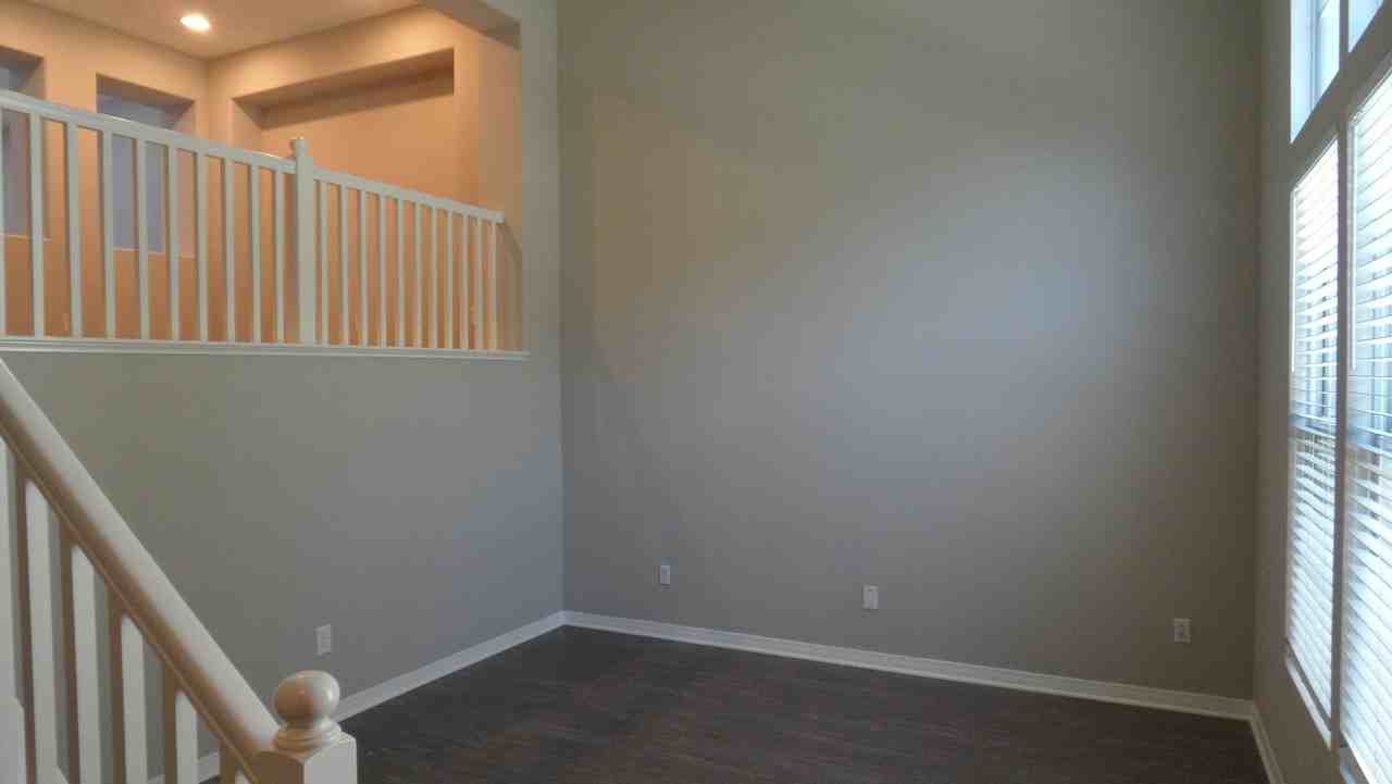 33 Bonsall - Photo 3 of 38