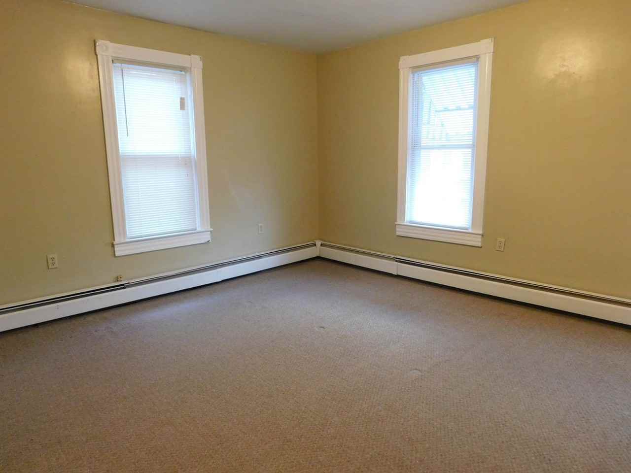 214 Grand Ave - Photo 3 of 12