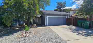 featured image of 1618 Bluehaven Dr