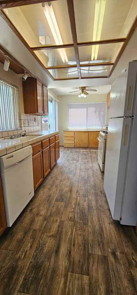 1618 Bluehaven Dr - Photo 4 of 26