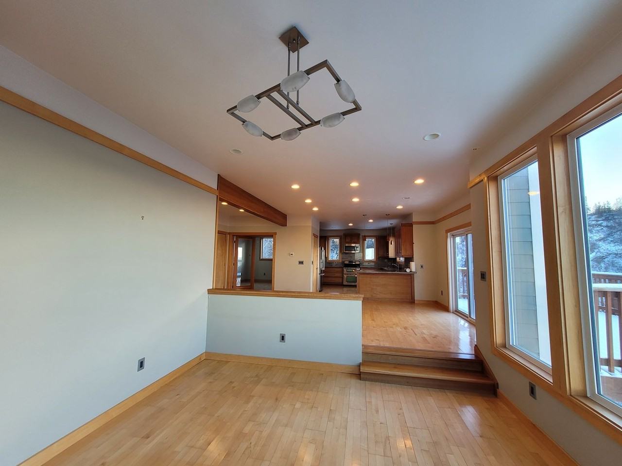 6318 Romania Dr - Photo 6 of 15