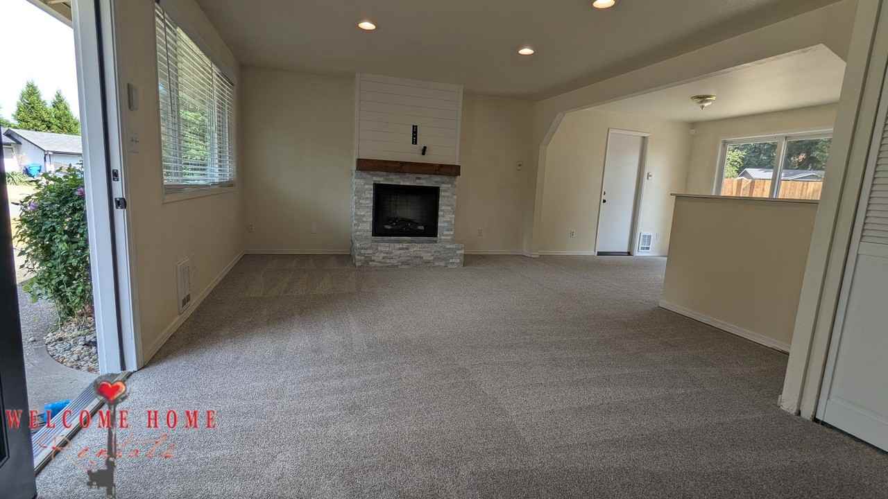 910 Gregory Way Se - Photo 6 of 42