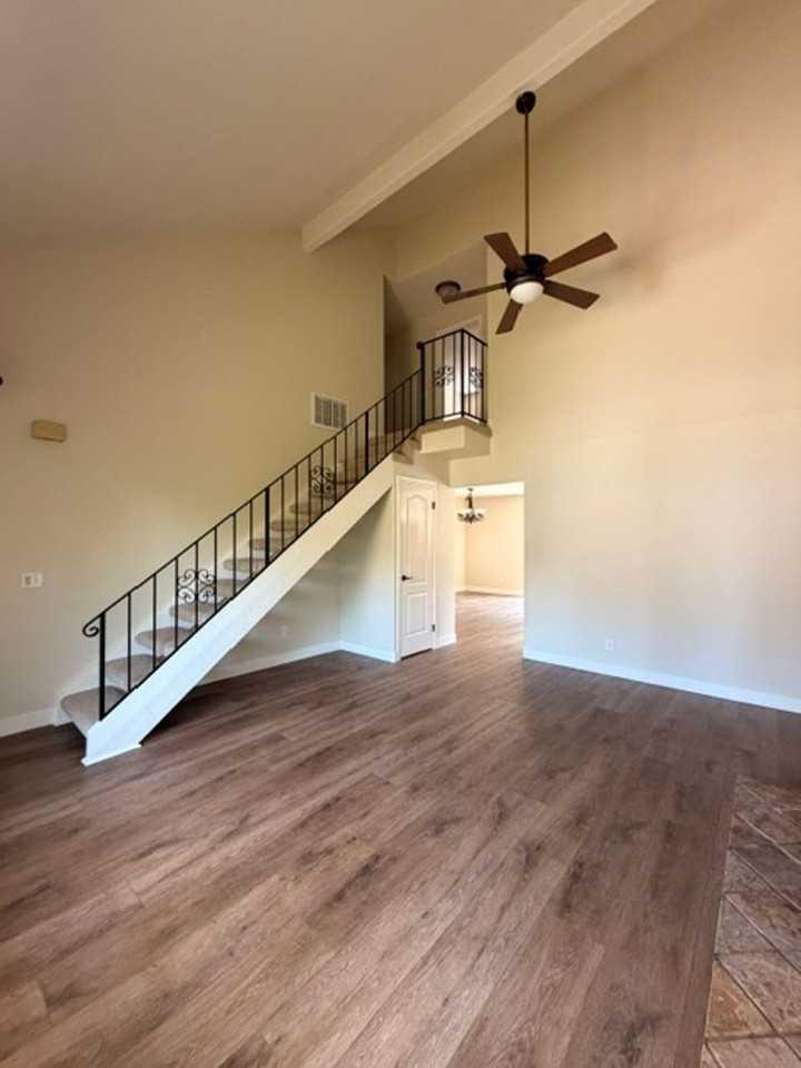 1312 Jasmine Cir - Photo 3 of 12