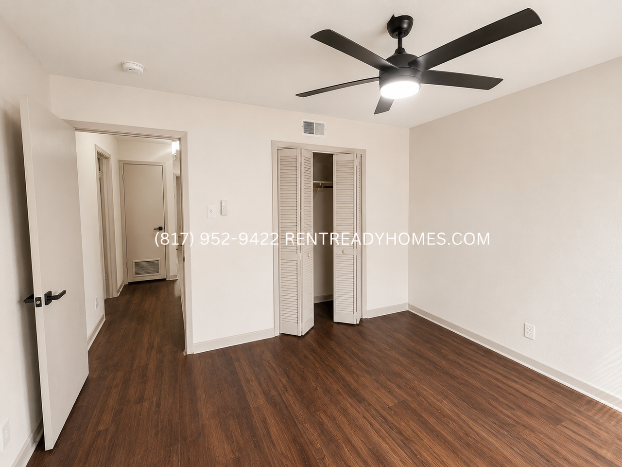 1429 Bellaire Dr - Photo 5 of 13