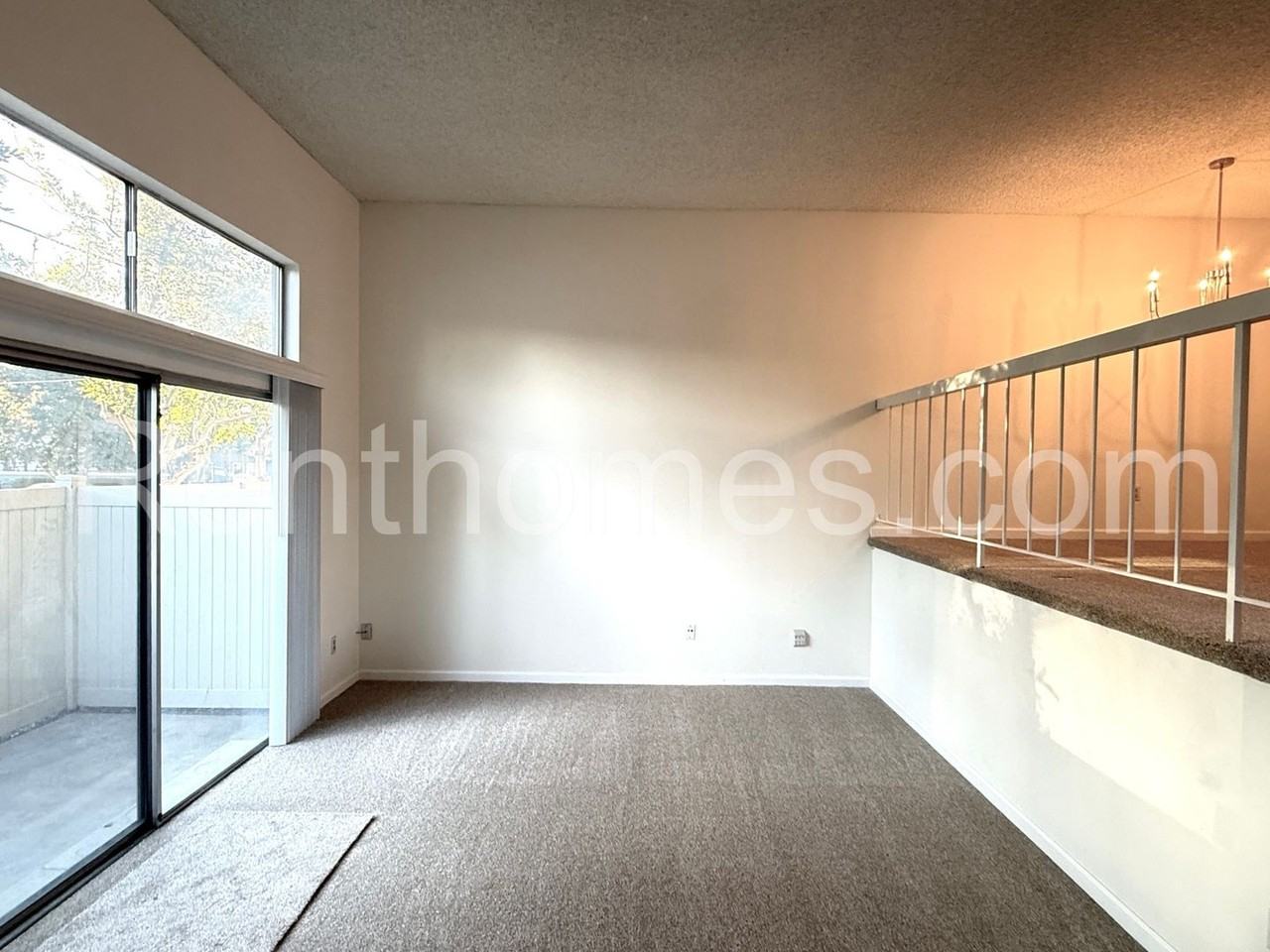 2764 Meadow Lark Dr - Photo 2 of 32