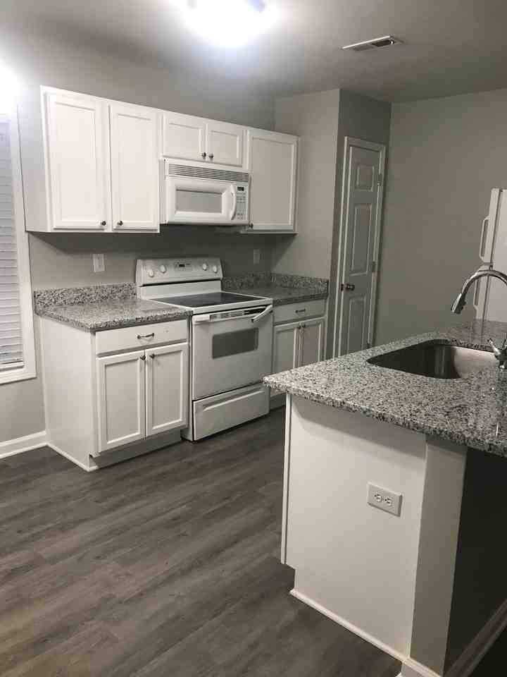 5427 Eneida Sue Dr - Photo 4 of 14