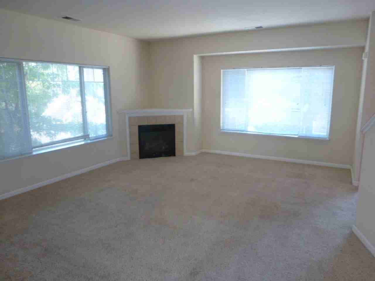 4658 Kathleen Denise Ln - Photo 2 of 19