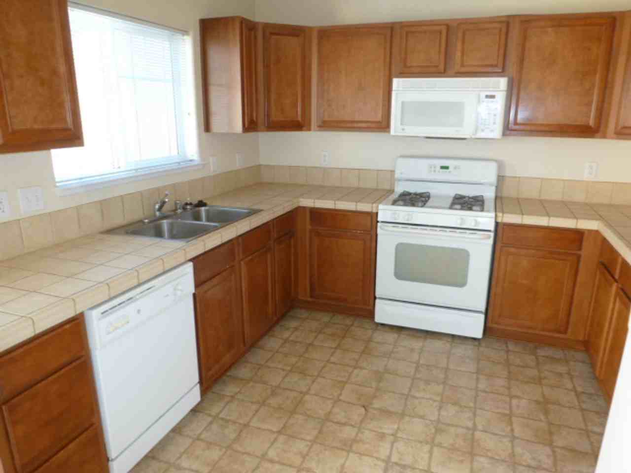 4658 Kathleen Denise Ln - Photo 4 of 19