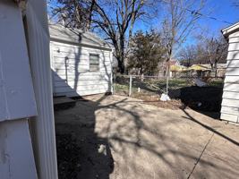 featured image of 840 N Belmont Ave