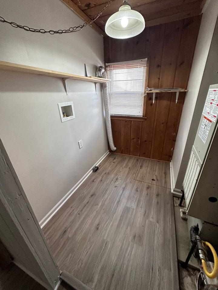 840 N Belmont Ave - Photo 4 of 10