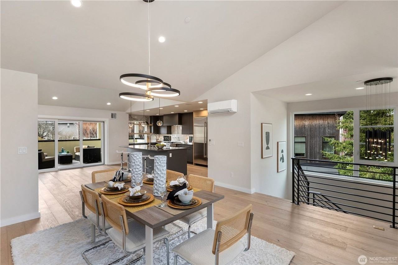 1309 Market St - Photo 4 of 23