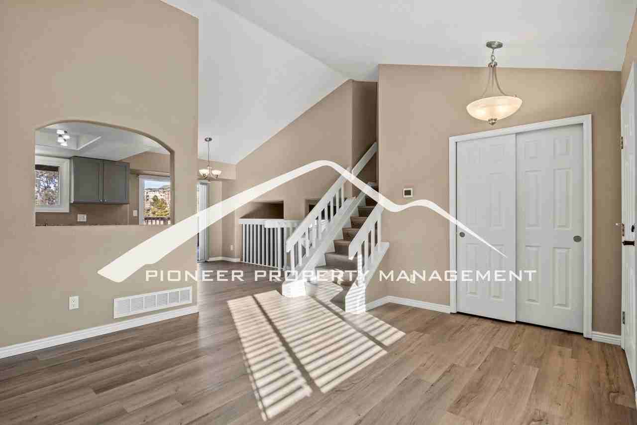 3020 Mirage Dr - Photo 2 of 24