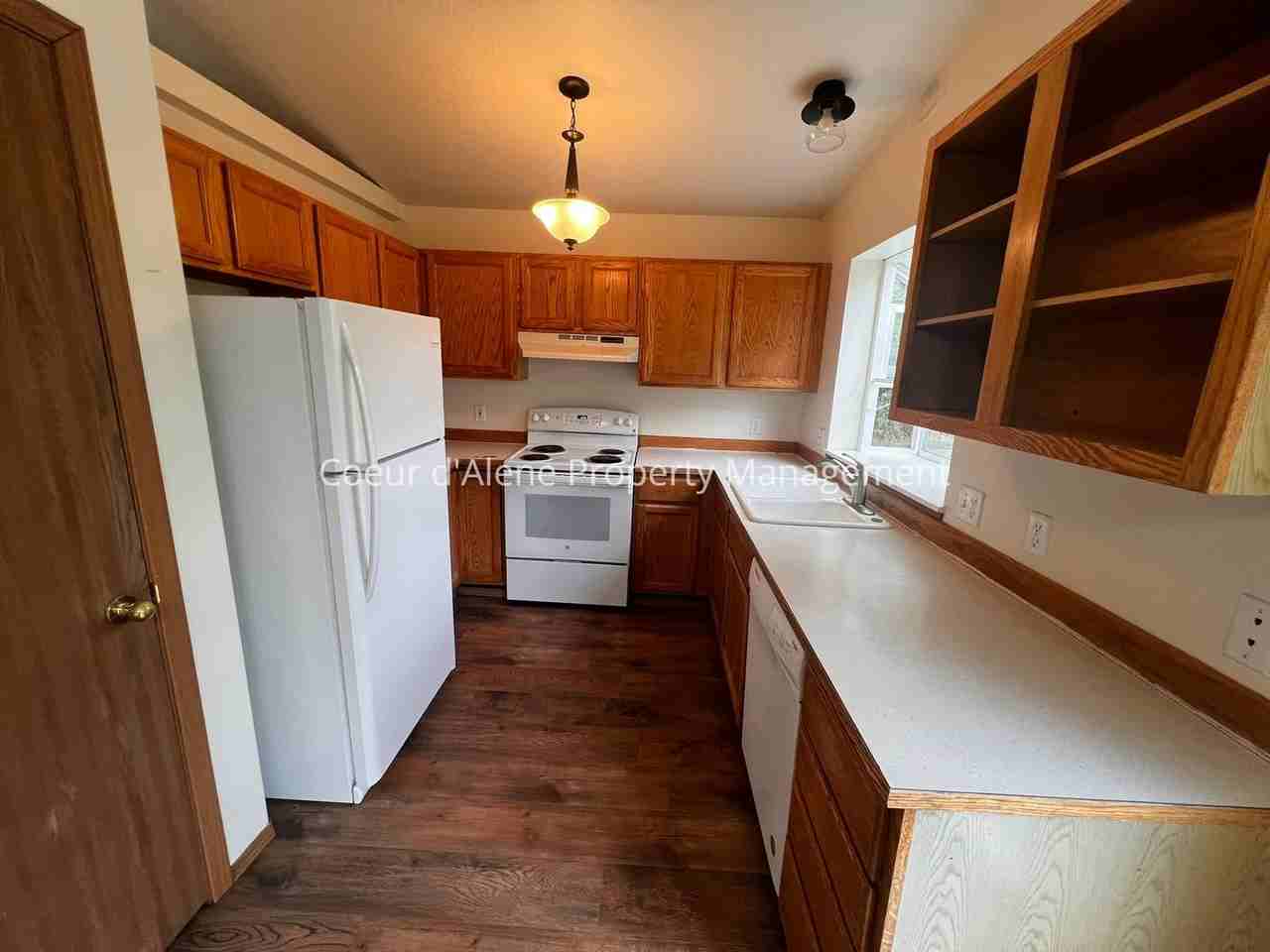 3290 N 11th St - Photo 6 of 15