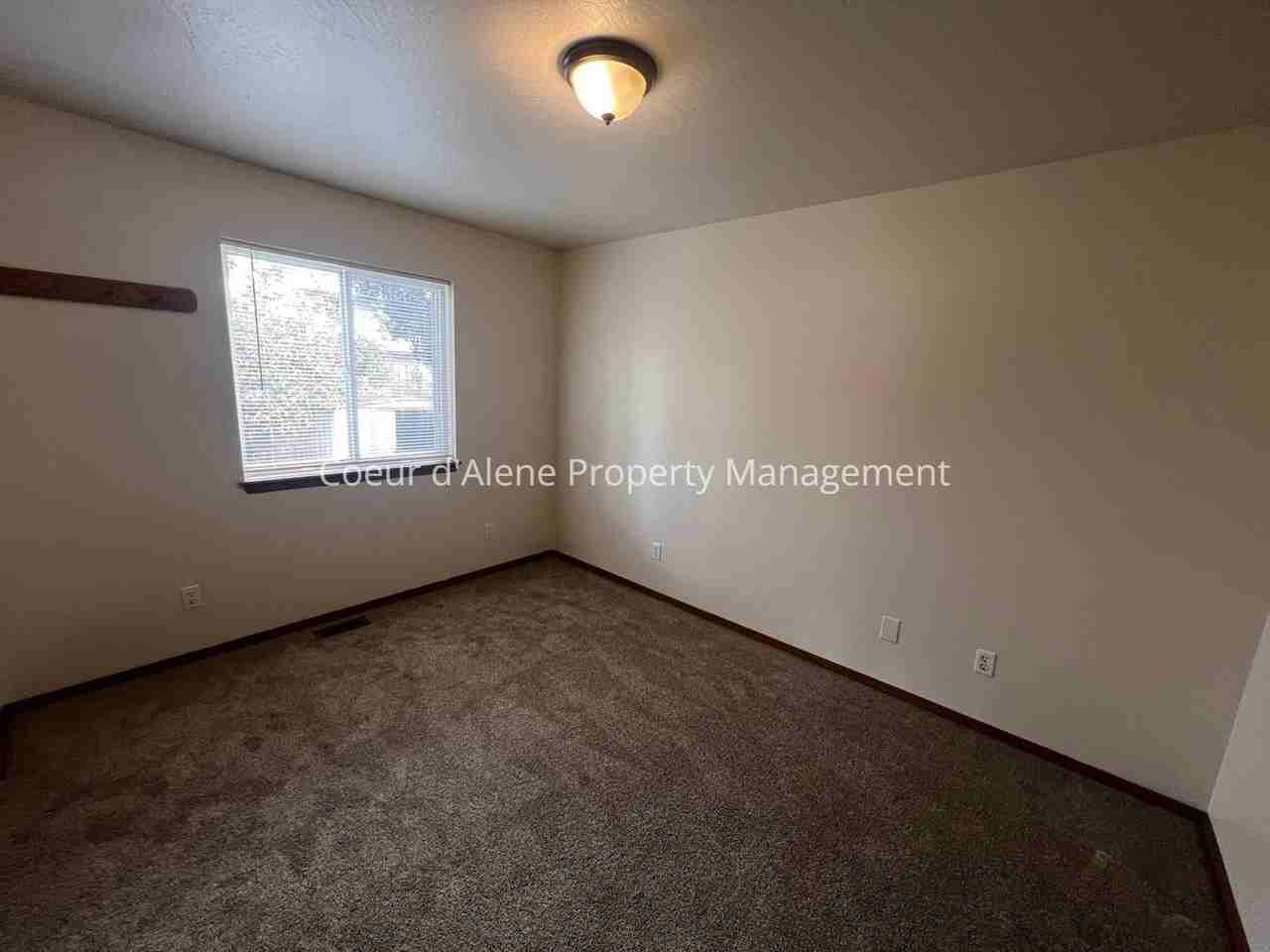 3290 N 11th St - Photo 7 of 15