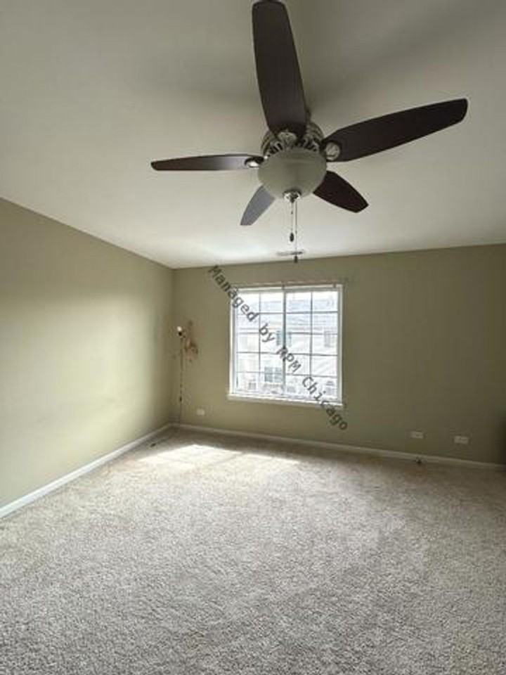 649 Cary Woods Cir - Photo 7 of 36
