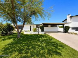 featured image of 1044 E Alameda Dr
