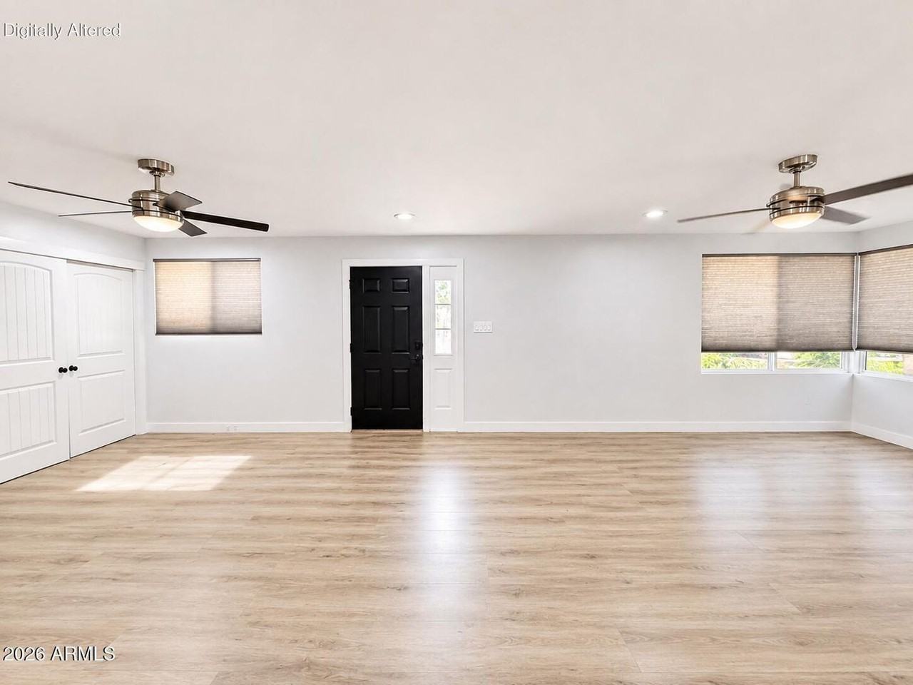 1044 E Alameda Dr - Photo 4 of 25