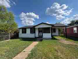 featured image of 3023 Oak Forest Ln