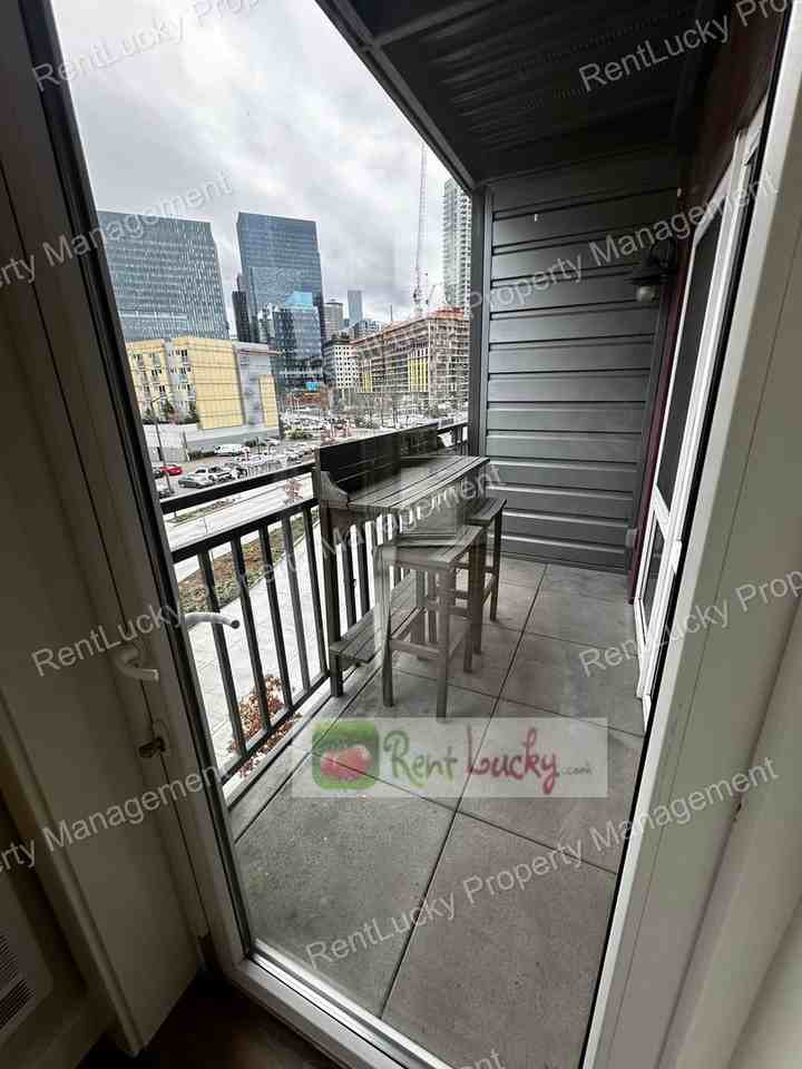 699 John St #419 - Photo 6 of 30