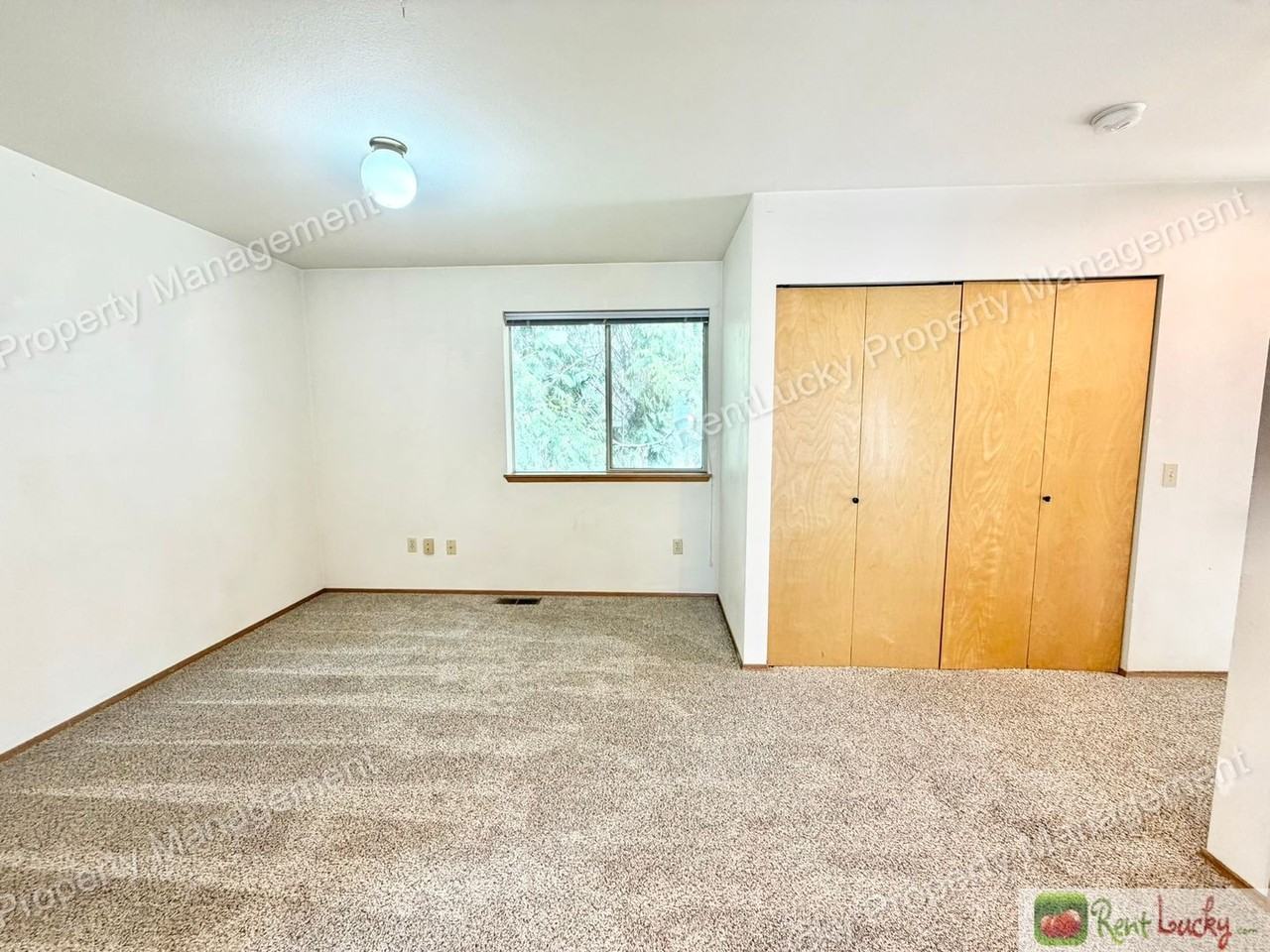 35047 37th Ave S - Photo 4 of 30