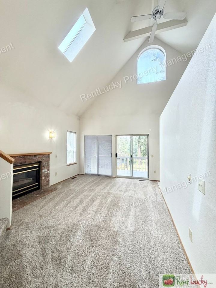 35047 37th Ave S - Photo 6 of 30
